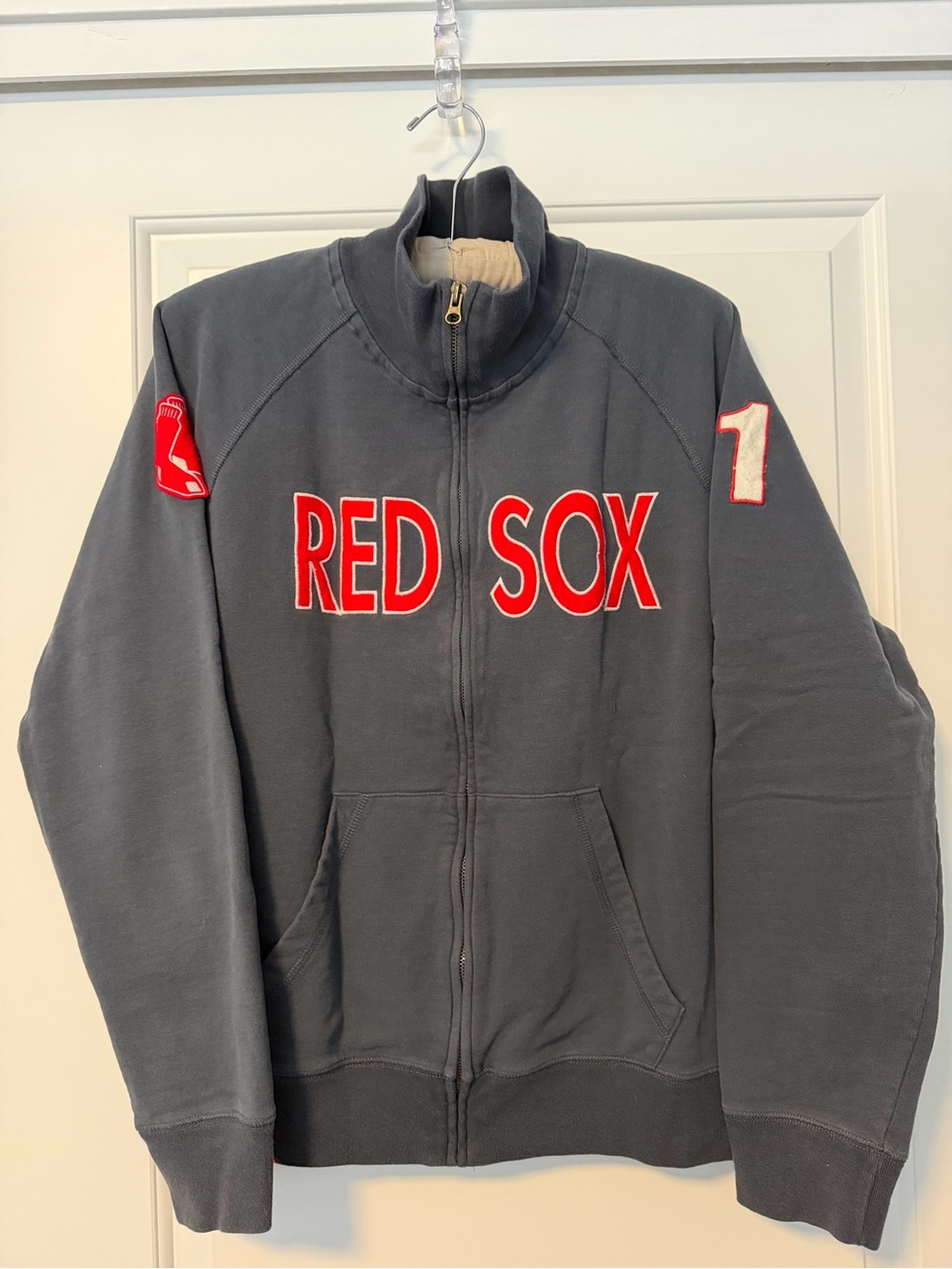 Banner Supply Co: Men’s Red Sox Crew Neck Full Zip XL